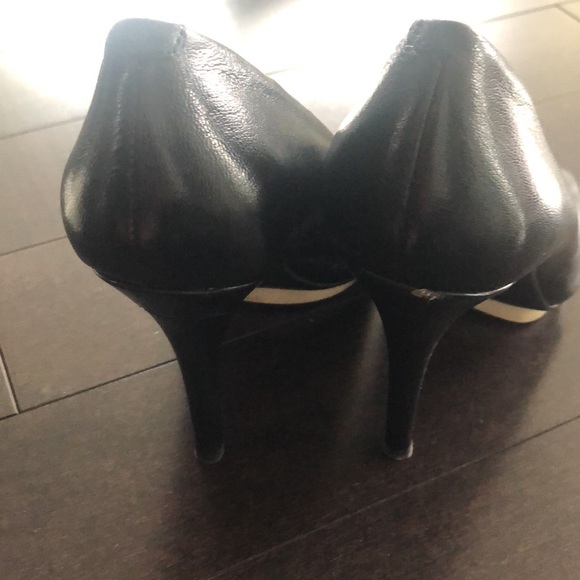 Black peep toe heels with white platform - Picture 9 of 9